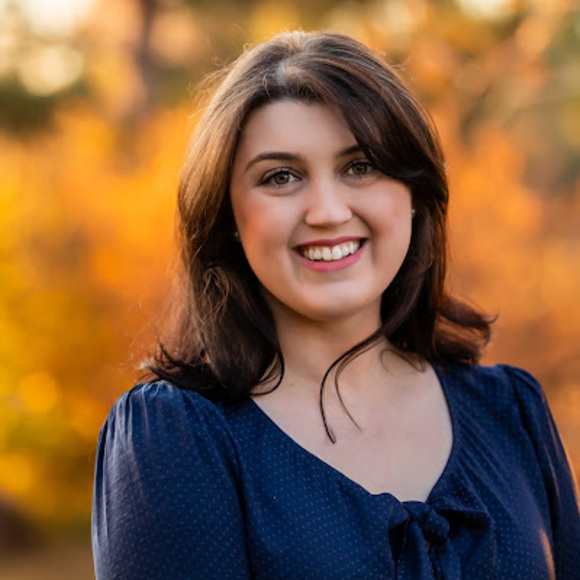 Meet your Posher, Hallie - Picture 1 of 1